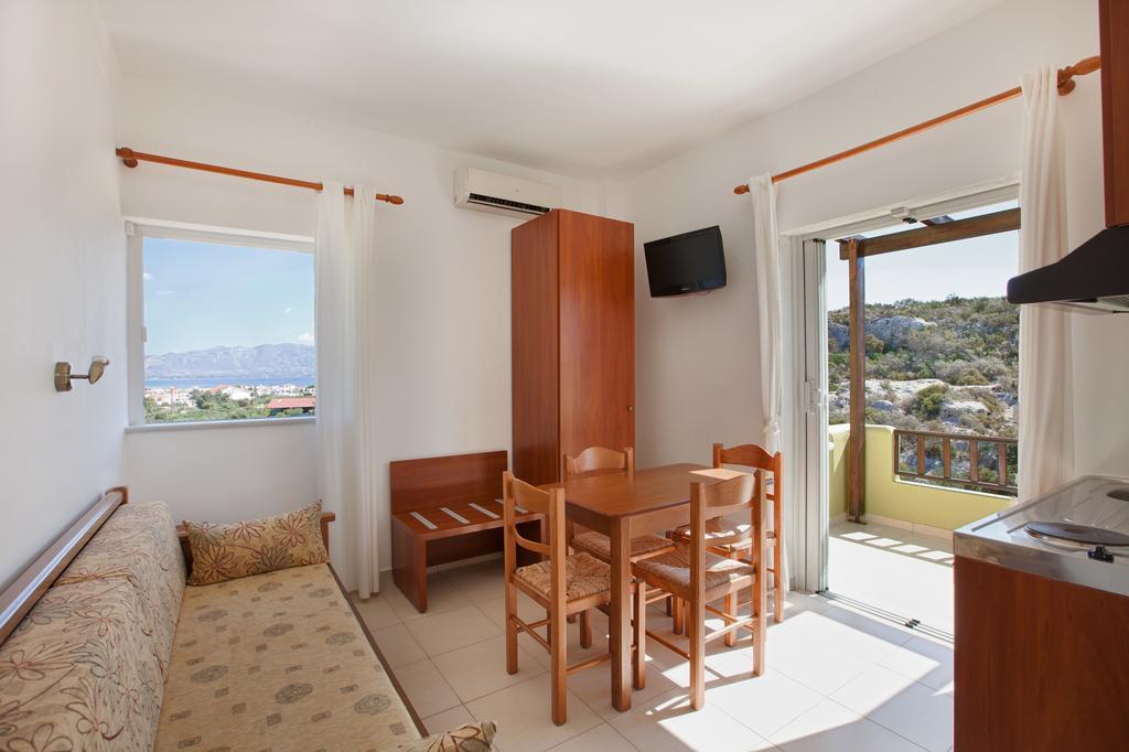 Psaromatis Hotel Elafonissos Quarto foto